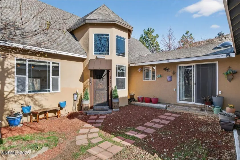 15290 Fawn, Reno, Nevada 89511, 3 Bedrooms Bedrooms, ,2 BathroomsBathrooms,Residential,Residential,Fawn,250058953