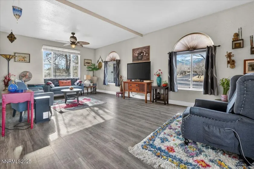 15290 Fawn, Reno, Nevada 89511, 3 Bedrooms Bedrooms, ,2 BathroomsBathrooms,Residential,Residential,Fawn,250058953