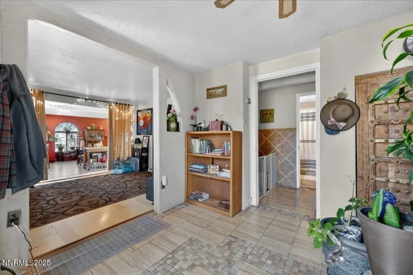 15290 Fawn, Reno, Nevada 89511, 3 Bedrooms Bedrooms, ,2 BathroomsBathrooms,Residential,Residential,Fawn,250058953