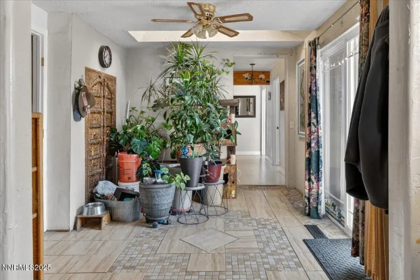 15290 Fawn, Reno, Nevada 89511, 3 Bedrooms Bedrooms, ,2 BathroomsBathrooms,Residential,Residential,Fawn,250058953