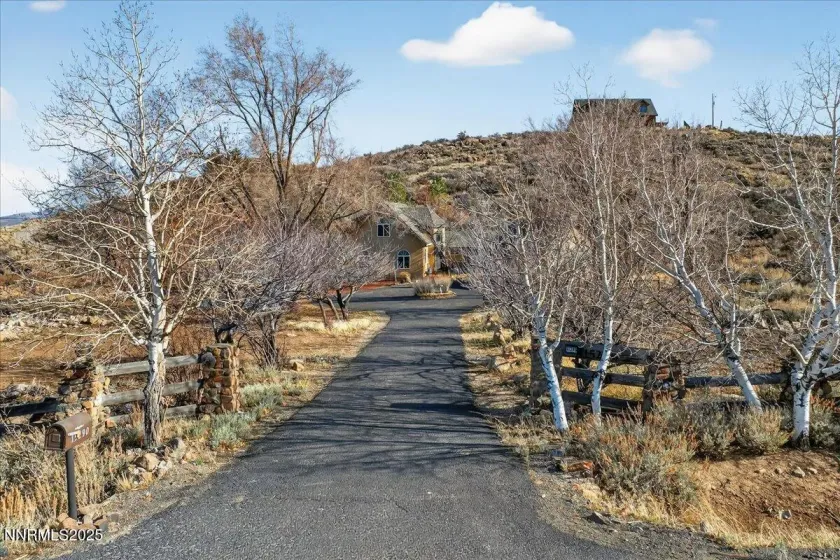 15290 Fawn, Reno, Nevada 89511, 3 Bedrooms Bedrooms, ,2 BathroomsBathrooms,Residential,Residential,Fawn,250058953