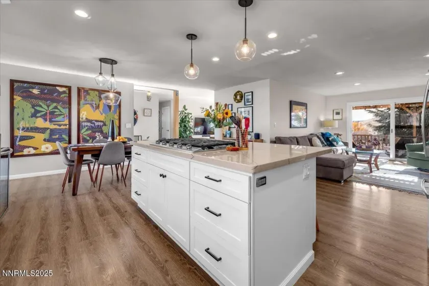 3880 Piccadilly, Reno, Nevada 89509, 3 Bedrooms Bedrooms, ,2 BathroomsBathrooms,Residential,Residential,Piccadilly,250058206