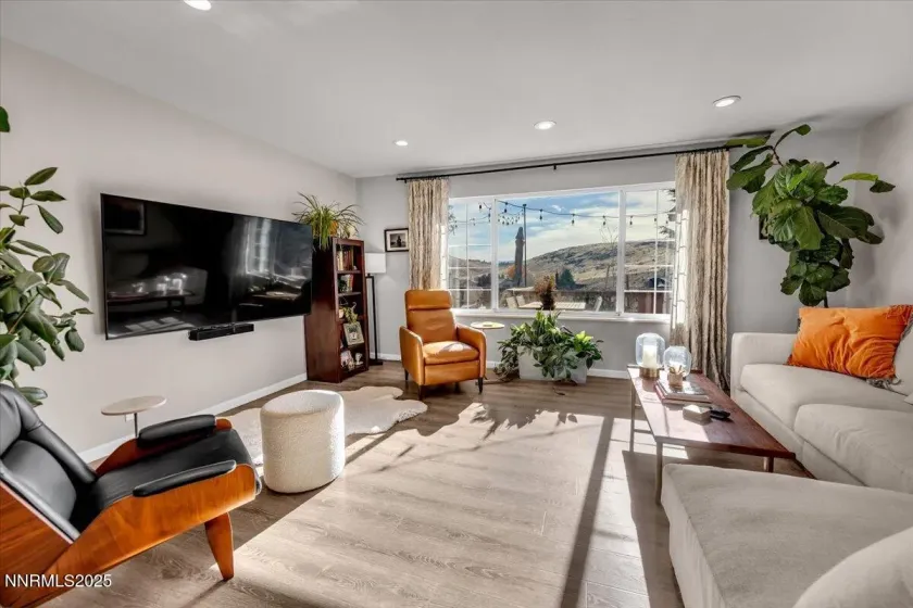 3880 Piccadilly, Reno, Nevada 89509, 3 Bedrooms Bedrooms, ,2 BathroomsBathrooms,Residential,Residential,Piccadilly,250058206