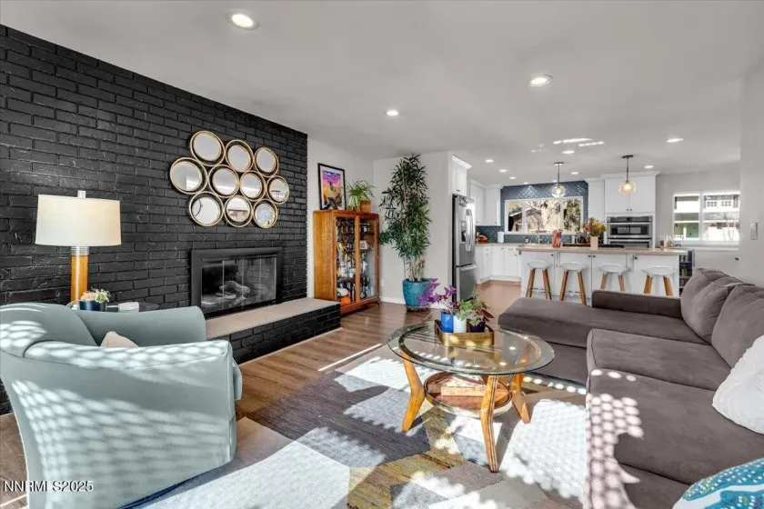 3880 Piccadilly, Reno, Nevada 89509, 3 Bedrooms Bedrooms, ,2 BathroomsBathrooms,Residential,Residential,Piccadilly,250058206