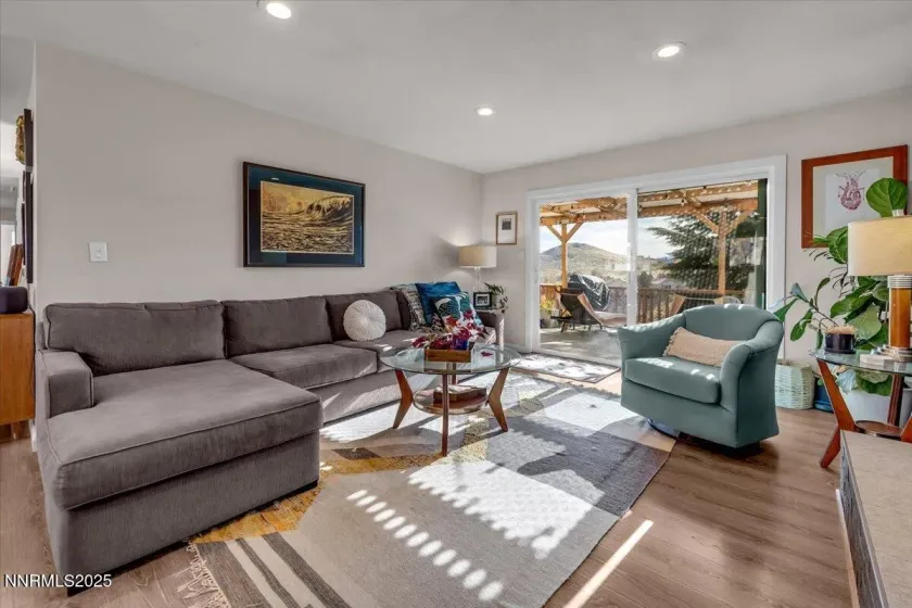 3880 Piccadilly, Reno, Nevada 89509, 3 Bedrooms Bedrooms, ,2 BathroomsBathrooms,Residential,Residential,Piccadilly,250058206