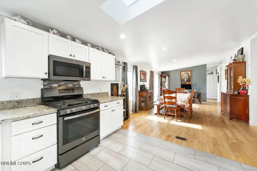 73 Rainbow, Dayton, Nevada 89403, 4 Bedrooms Bedrooms, ,2 BathroomsBathrooms,Residential,Residential,Rainbow,250058007