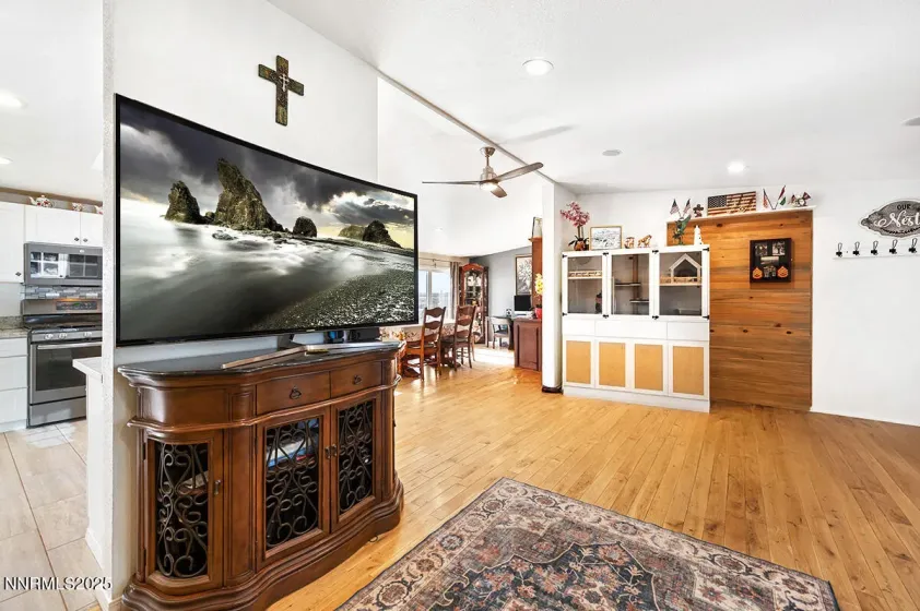 73 Rainbow, Dayton, Nevada 89403, 4 Bedrooms Bedrooms, ,2 BathroomsBathrooms,Residential,Residential,Rainbow,250058007