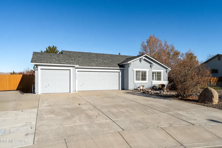 3124 Manzana, Sparks, Nevada 89436, 3 Bedrooms Bedrooms, ,2 BathroomsBathrooms,Residential,Residential,Manzana,250058956