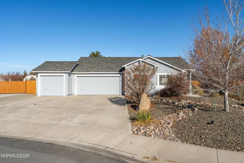 3124 Manzana, Sparks, Nevada 89436, 3 Bedrooms Bedrooms, ,2 BathroomsBathrooms,Residential,Residential,Manzana,250058956