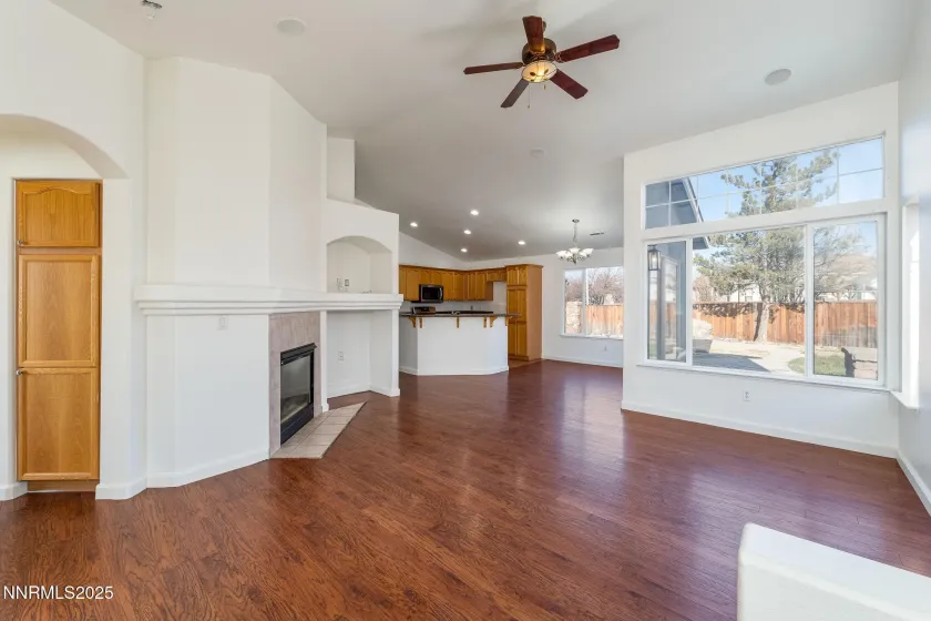 3124 Manzana, Sparks, Nevada 89436, 3 Bedrooms Bedrooms, ,2 BathroomsBathrooms,Residential,Residential,Manzana,250058956