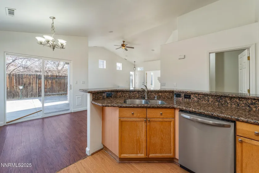 3124 Manzana, Sparks, Nevada 89436, 3 Bedrooms Bedrooms, ,2 BathroomsBathrooms,Residential,Residential,Manzana,250058956