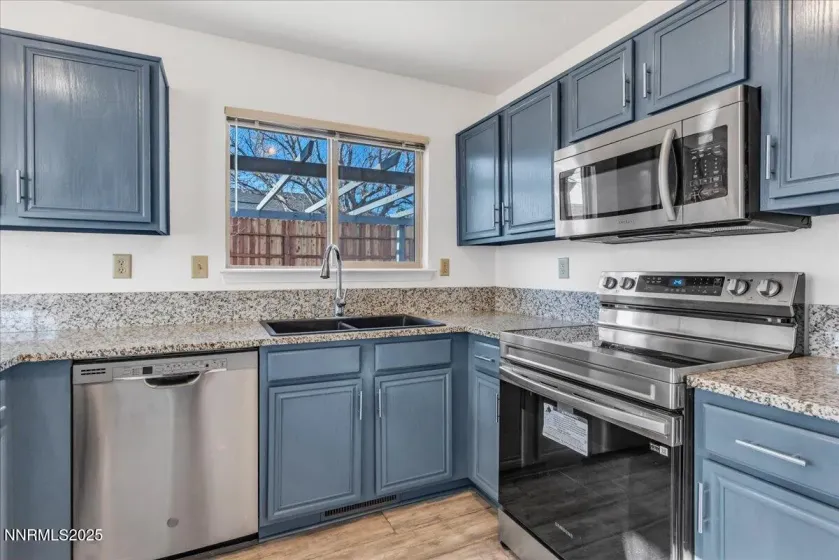 958 Ranchview, Carson City, Nevada 89705, 3 Bedrooms Bedrooms, ,2 BathroomsBathrooms,Residential,Residential,Ranchview,250058958