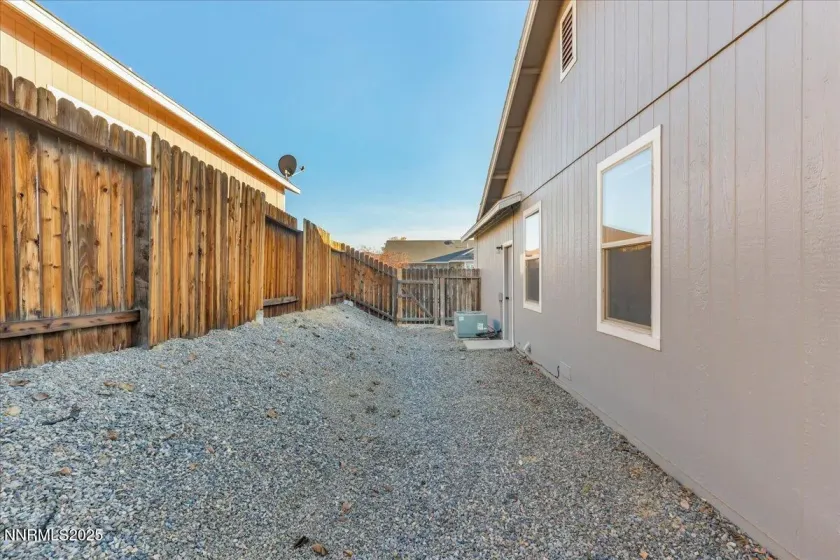 958 Ranchview, Carson City, Nevada 89705, 3 Bedrooms Bedrooms, ,2 BathroomsBathrooms,Residential,Residential,Ranchview,250058958