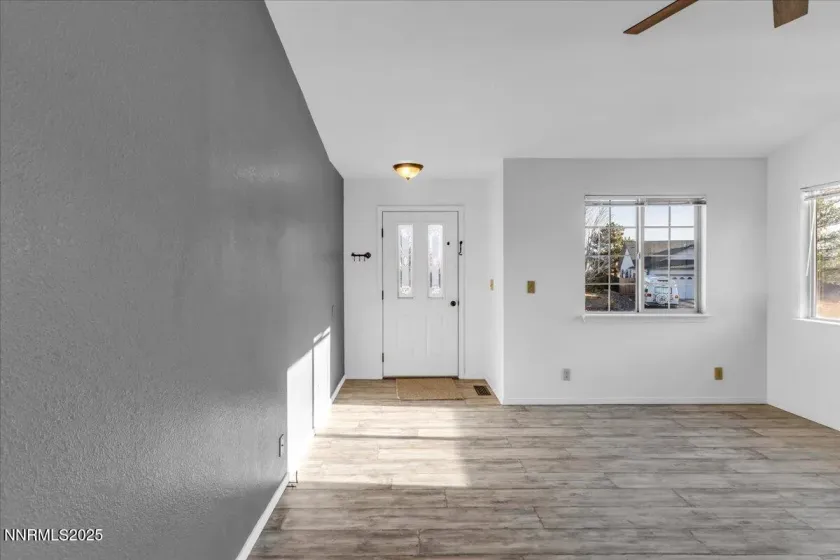 958 Ranchview, Carson City, Nevada 89705, 3 Bedrooms Bedrooms, ,2 BathroomsBathrooms,Residential,Residential,Ranchview,250058958