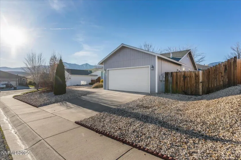 958 Ranchview, Carson City, Nevada 89705, 3 Bedrooms Bedrooms, ,2 BathroomsBathrooms,Residential,Residential,Ranchview,250058958