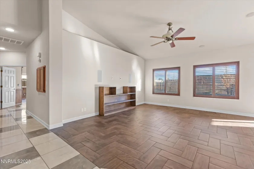 4010 Mount Jefferson, Reno, Nevada 89508, 4 Bedrooms Bedrooms, ,2 BathroomsBathrooms,Residential,Residential,Mount Jefferson,250058961