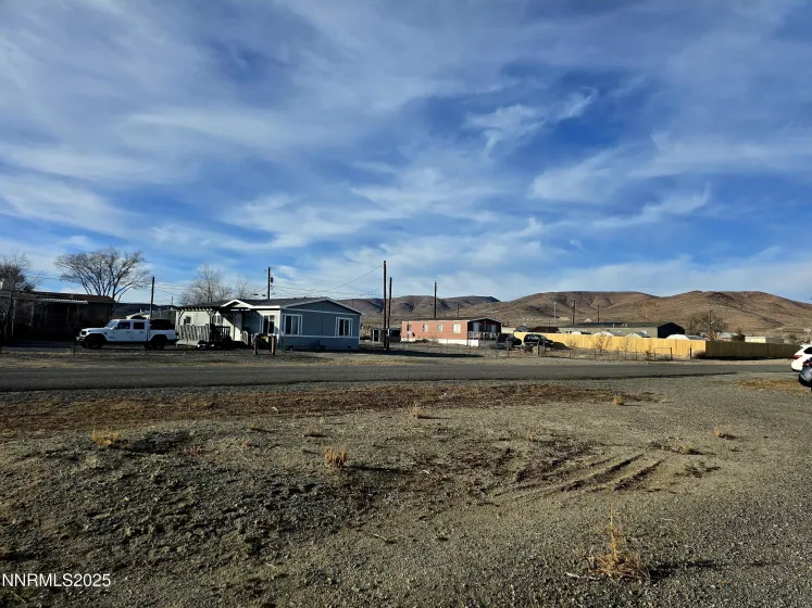1365 Lahontan, Silver Springs, Nevada 89429, 2 Bedrooms Bedrooms, ,2 BathroomsBathrooms,Residential,Residential,Lahontan,250058965