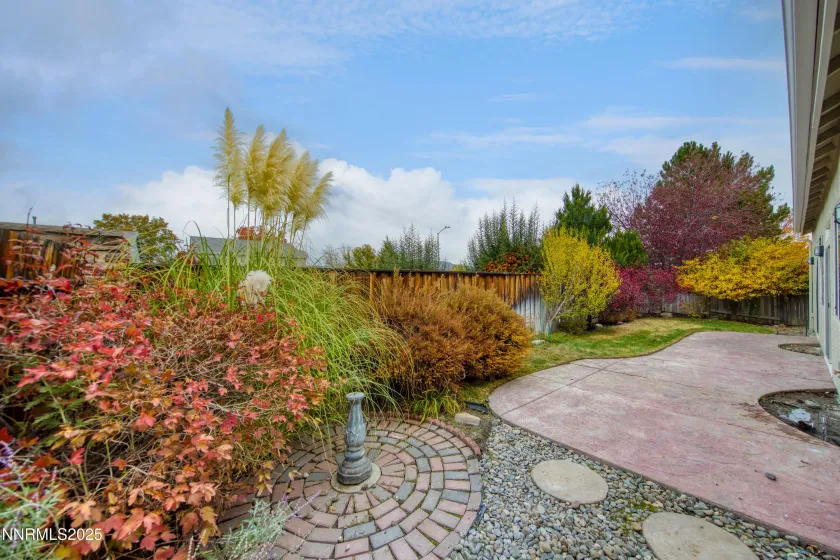 1651 Emerald Bay, Reno, Nevada 89521, 3 Bedrooms Bedrooms, ,2 BathroomsBathrooms,Residential,Residential,Emerald Bay,250057417