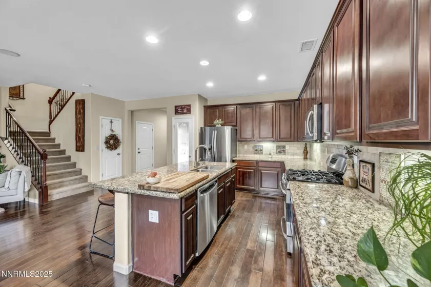 2010 Angel Ridge, Reno, Nevada 89521, 5 Bedrooms Bedrooms, ,3 BathroomsBathrooms,Residential,Residential,Angel Ridge,250057512