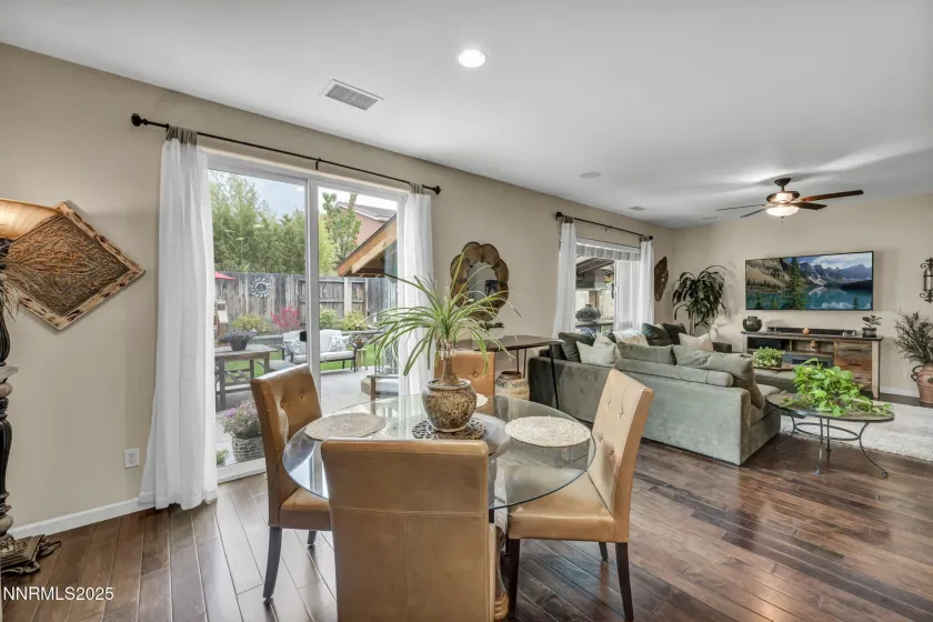 2010 Angel Ridge, Reno, Nevada 89521, 5 Bedrooms Bedrooms, ,3 BathroomsBathrooms,Residential,Residential,Angel Ridge,250057512