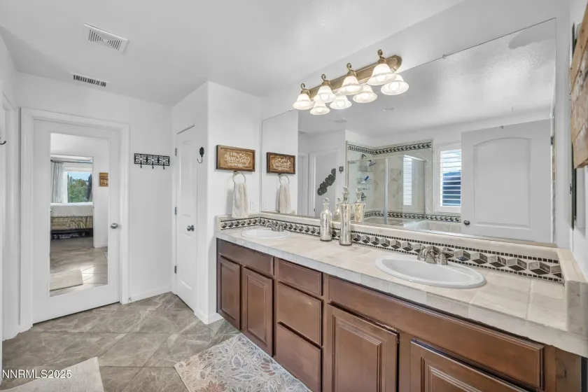 2010 Angel Ridge, Reno, Nevada 89521, 5 Bedrooms Bedrooms, ,3 BathroomsBathrooms,Residential,Residential,Angel Ridge,250057512