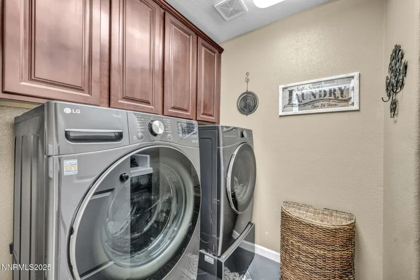 2010 Angel Ridge, Reno, Nevada 89521, 5 Bedrooms Bedrooms, ,3 BathroomsBathrooms,Residential,Residential,Angel Ridge,250057512