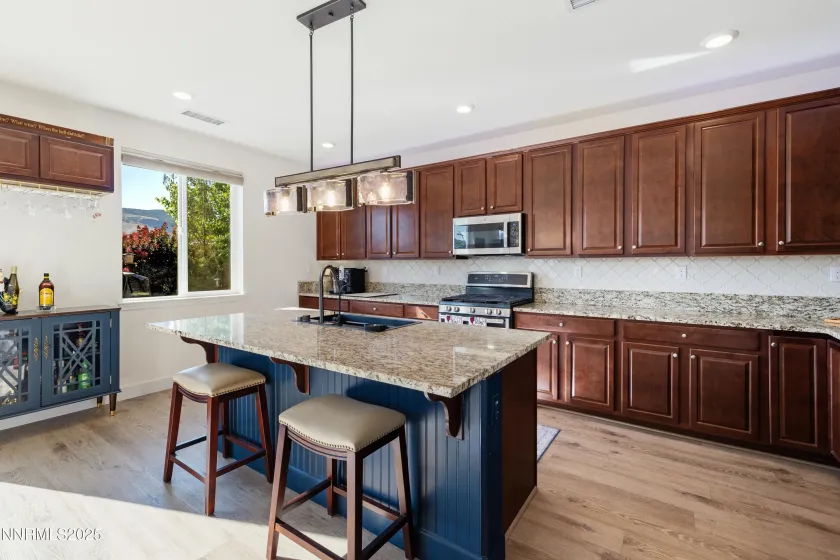 10260 Rollins, Reno, Nevada 89521, 3 Bedrooms Bedrooms, ,3 BathroomsBathrooms,Residential,Residential,Rollins,250058967