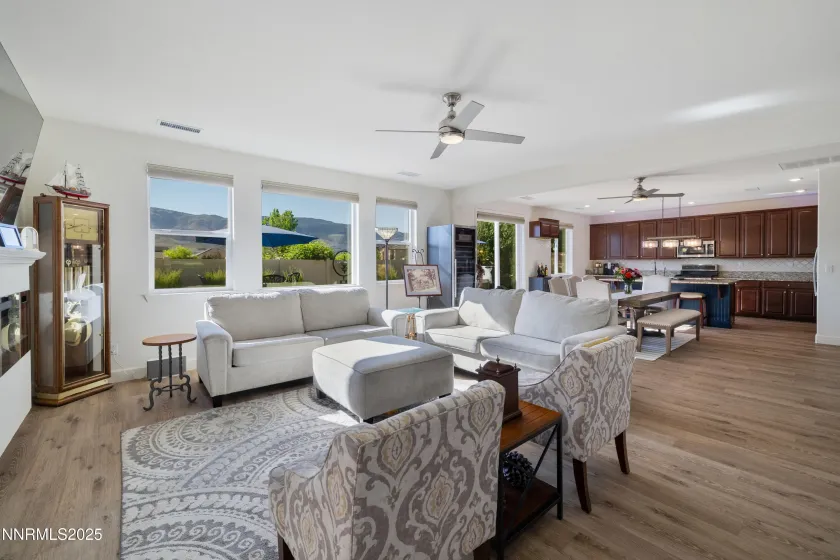 10260 Rollins, Reno, Nevada 89521, 3 Bedrooms Bedrooms, ,3 BathroomsBathrooms,Residential,Residential,Rollins,250058967