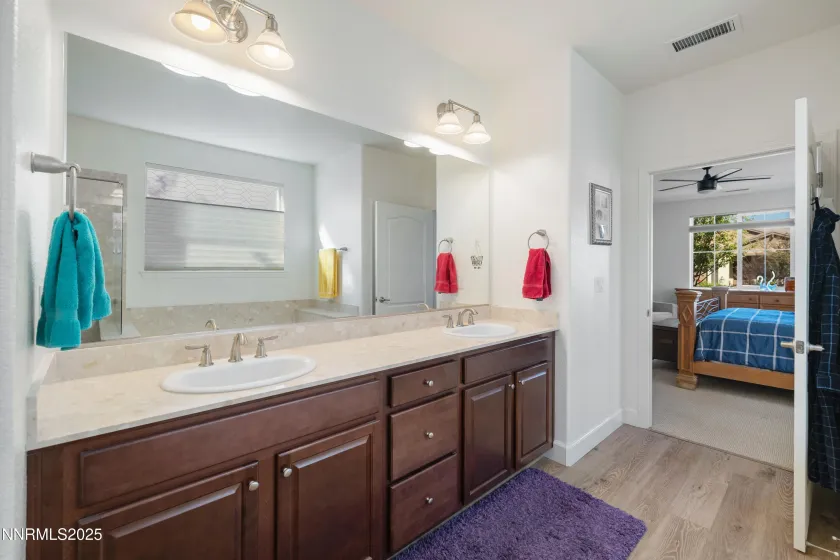 10260 Rollins, Reno, Nevada 89521, 3 Bedrooms Bedrooms, ,3 BathroomsBathrooms,Residential,Residential,Rollins,250058967