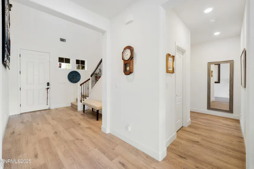 10260 Rollins, Reno, Nevada 89521, 3 Bedrooms Bedrooms, ,3 BathroomsBathrooms,Residential,Residential,Rollins,250058967