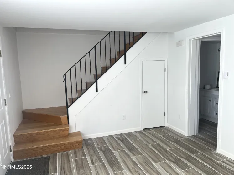 1265 Redwood, Gardnerville, Nevada 89460, 2 Bedrooms Bedrooms, ,2 BathroomsBathrooms,Residential,Residential,Redwood,250058969