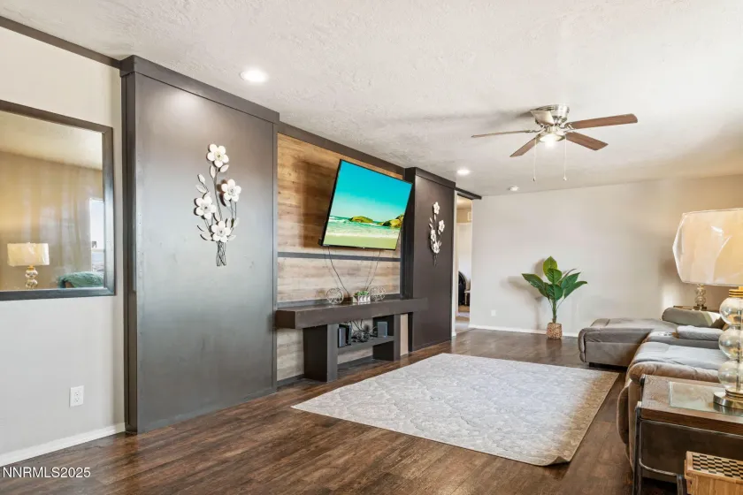 310 Grosh, Dayton, Nevada 89403, 4 Bedrooms Bedrooms, ,2 BathroomsBathrooms,Residential,Residential,Grosh,250058970