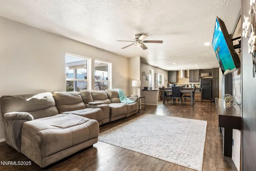 310 Grosh, Dayton, Nevada 89403, 4 Bedrooms Bedrooms, ,2 BathroomsBathrooms,Residential,Residential,Grosh,250058970