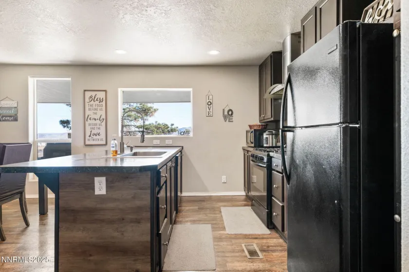 310 Grosh, Dayton, Nevada 89403, 4 Bedrooms Bedrooms, ,2 BathroomsBathrooms,Residential,Residential,Grosh,250058970