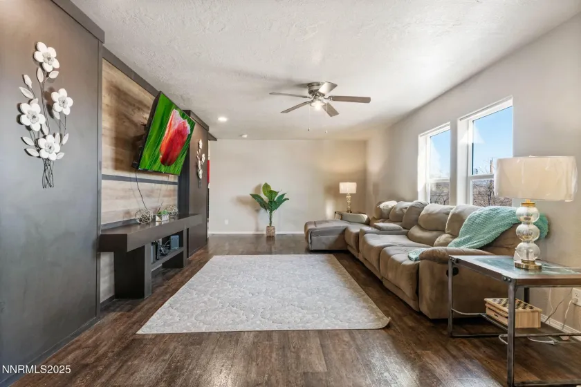 310 Grosh, Dayton, Nevada 89403, 4 Bedrooms Bedrooms, ,2 BathroomsBathrooms,Residential,Residential,Grosh,250058970