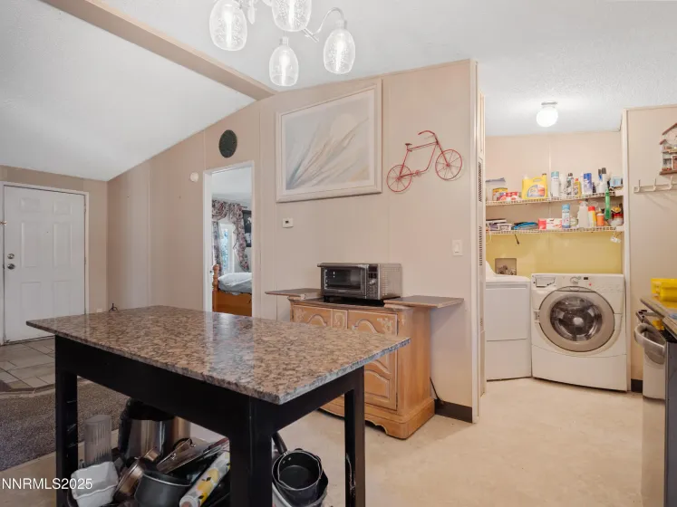 6 Agate Circle, Yerington, Nevada 89447, 3 Bedrooms Bedrooms, ,2 BathroomsBathrooms,Residential,Residential,Agate Circle,250058979