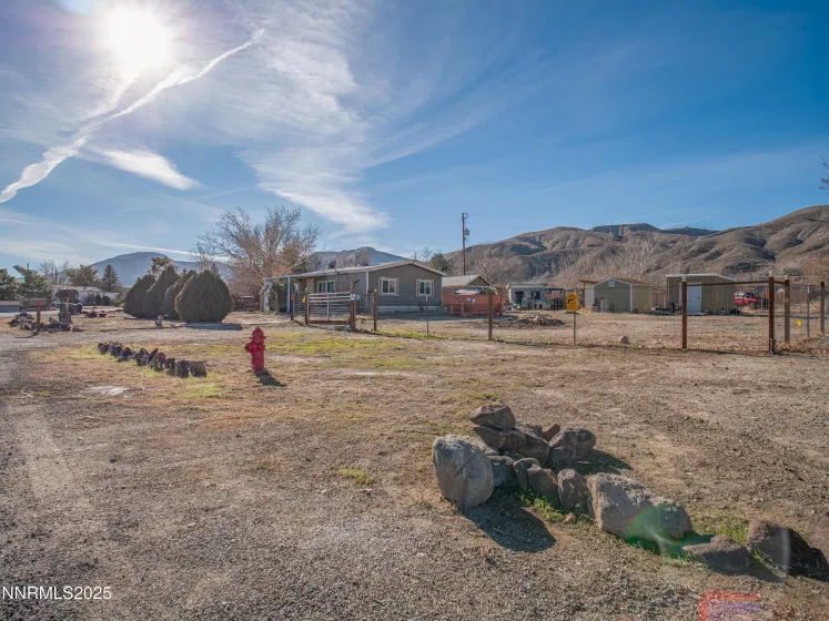 6 Agate Circle, Yerington, Nevada 89447, 3 Bedrooms Bedrooms, ,2 BathroomsBathrooms,Residential,Residential,Agate Circle,250058979