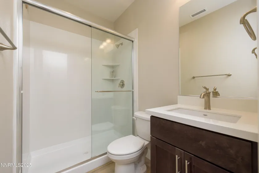 En-suite bathroom from front office