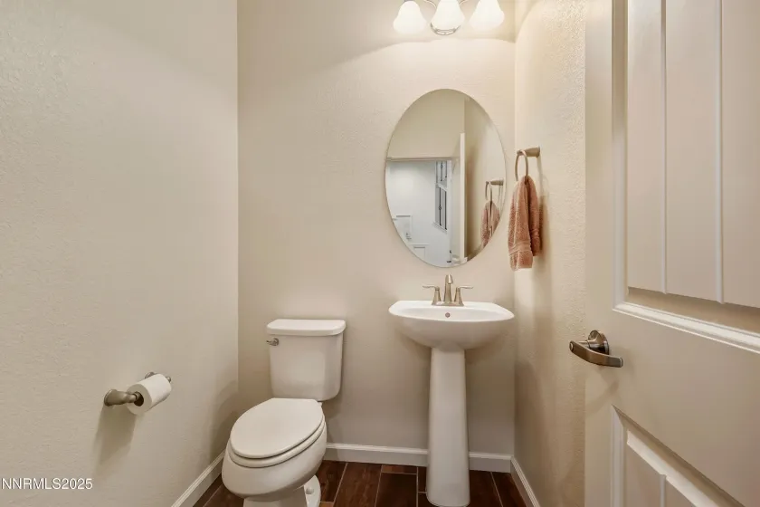 962 End, Carson City, Nevada 89701, 3 Bedrooms Bedrooms, ,3 BathroomsBathrooms,Residential,Residential,End,250058981