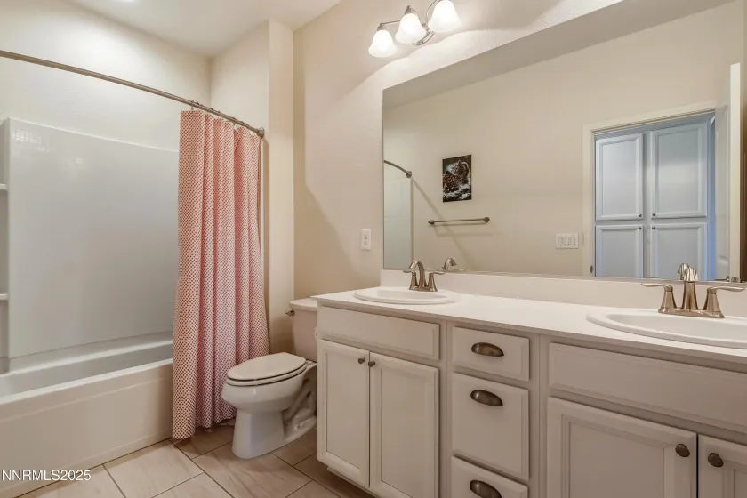 962 End, Carson City, Nevada 89701, 3 Bedrooms Bedrooms, ,3 BathroomsBathrooms,Residential,Residential,End,250058981