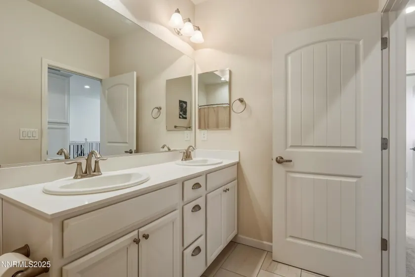 962 End, Carson City, Nevada 89701, 3 Bedrooms Bedrooms, ,3 BathroomsBathrooms,Residential,Residential,End,250058981