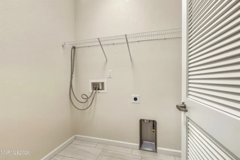 962 End, Carson City, Nevada 89701, 3 Bedrooms Bedrooms, ,3 BathroomsBathrooms,Residential,Residential,End,250058981