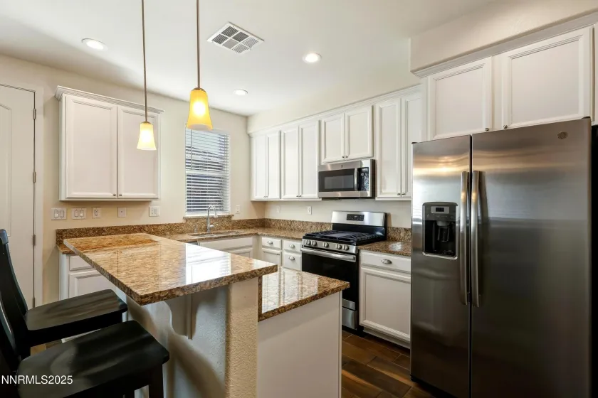 962 End, Carson City, Nevada 89701, 3 Bedrooms Bedrooms, ,3 BathroomsBathrooms,Residential,Residential,End,250058981