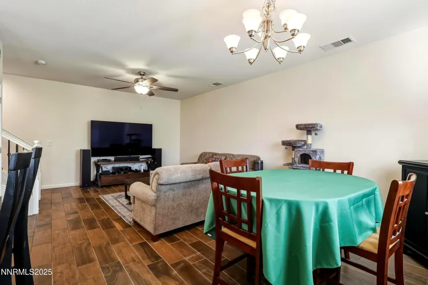 962 End, Carson City, Nevada 89701, 3 Bedrooms Bedrooms, ,3 BathroomsBathrooms,Residential,Residential,End,250058981