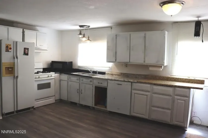 4050 Flintlock, Winnemucca, Nevada 89445, 3 Bedrooms Bedrooms, ,2 BathroomsBathrooms,Residential,Residential,Flintlock,250051089