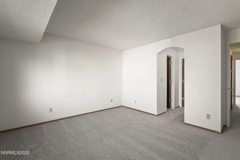 1675 Round Mountain, Sparks, Nevada 89434, 2 Bedrooms Bedrooms, ,3 BathroomsBathrooms,Residential,Residential,Round Mountain,250058984