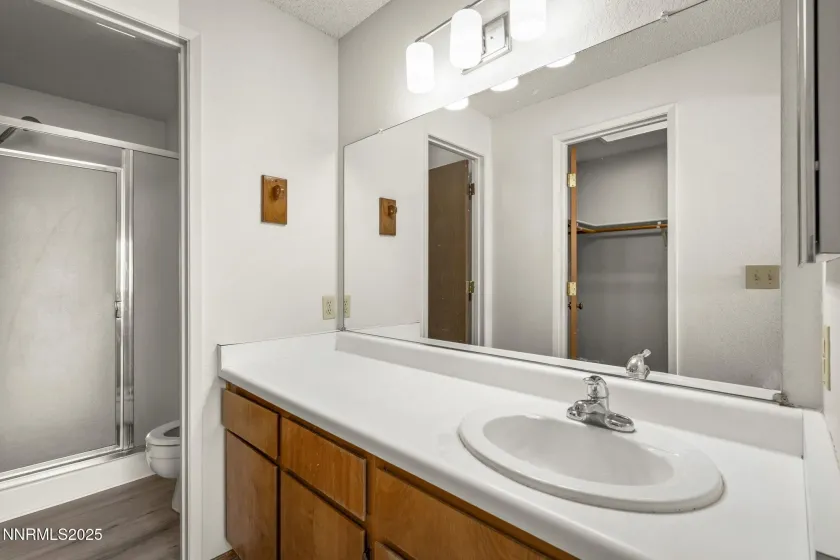 1675 Round Mountain, Sparks, Nevada 89434, 2 Bedrooms Bedrooms, ,3 BathroomsBathrooms,Residential,Residential,Round Mountain,250058984