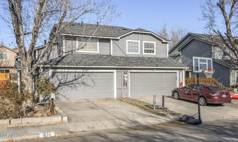 1675 Round Mountain, Sparks, Nevada 89434, 2 Bedrooms Bedrooms, ,3 BathroomsBathrooms,Residential,Residential,Round Mountain,250058984