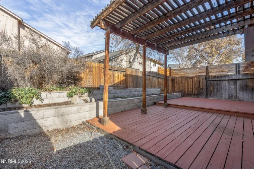 1675 Round Mountain, Sparks, Nevada 89434, 2 Bedrooms Bedrooms, ,3 BathroomsBathrooms,Residential,Residential,Round Mountain,250058984