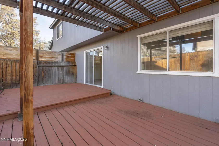 1675 Round Mountain, Sparks, Nevada 89434, 2 Bedrooms Bedrooms, ,3 BathroomsBathrooms,Residential,Residential,Round Mountain,250058984